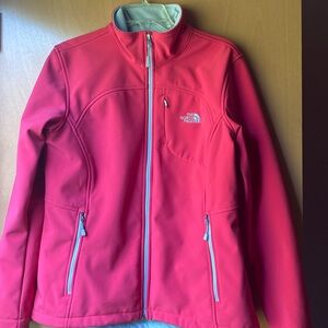 Soft shell North Face jacket EUC